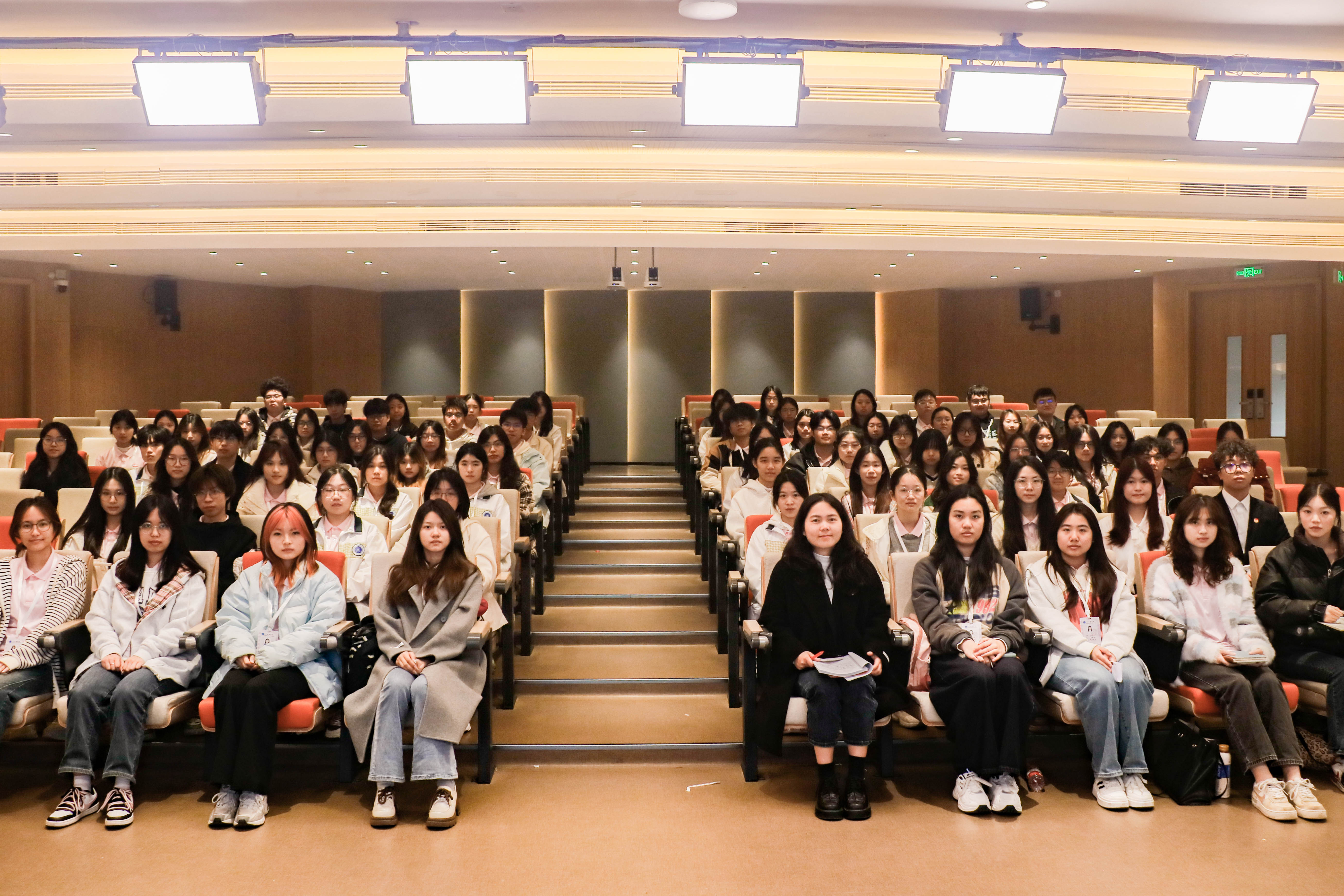 学生会大合照.jpg