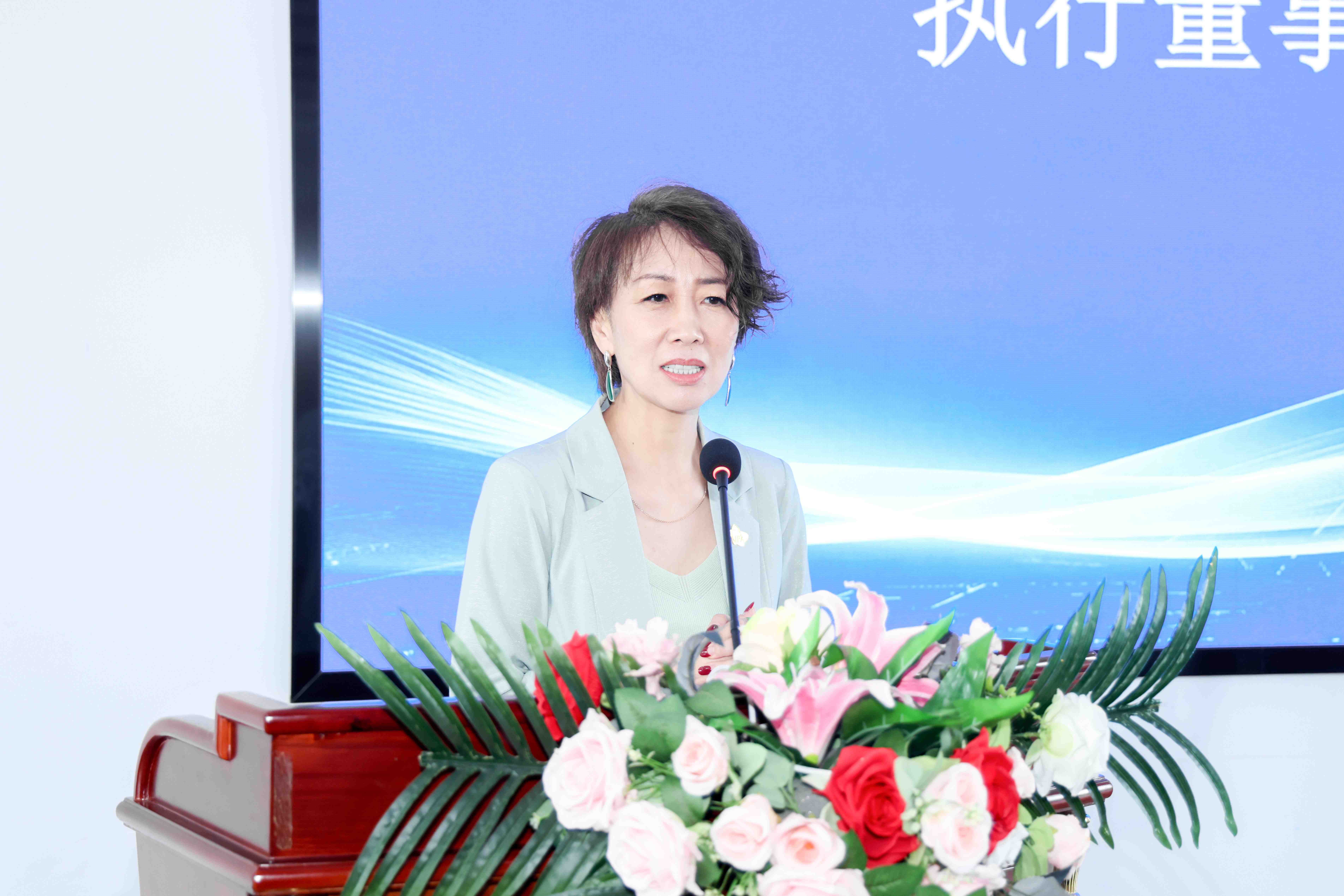 陈荣讲话.jpg